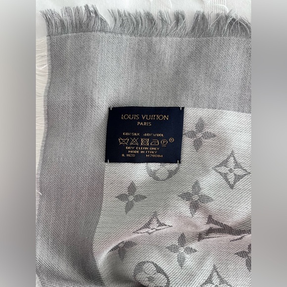 Louis Vuitton Pearl Grey Monogram Silk & Wool Denim Shawl - Picture 5 of 6